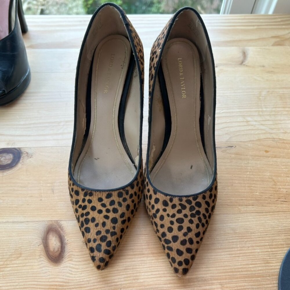 Mini Leopard dot haircalf pump, Size 9
